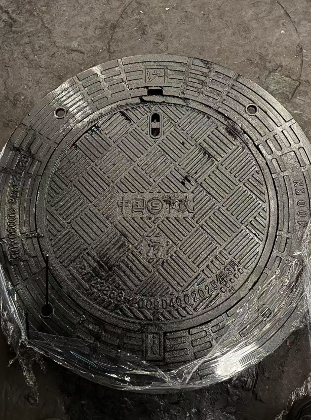东丽球墨铸铁防沉降井盖展示